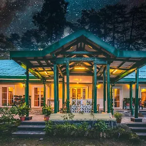 Stayvista At Rose - Bonfire & Scenic View Shimla